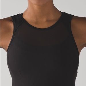 Lululemon Fit Physique Crop Top Size 6